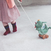 Слика на Мека играчка за влечење ЗМЕЈОТ ЏО - Lilliputiens
