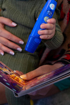 Слика на Bluey - Oooh, Shiny! A Bluey Flashlight Toy Adventure Sound Book