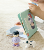 Слика на Комплет за игра со девојче, куче и 3D книга - Hape